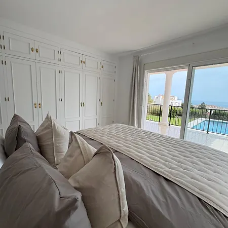 La Perla Holiday home *